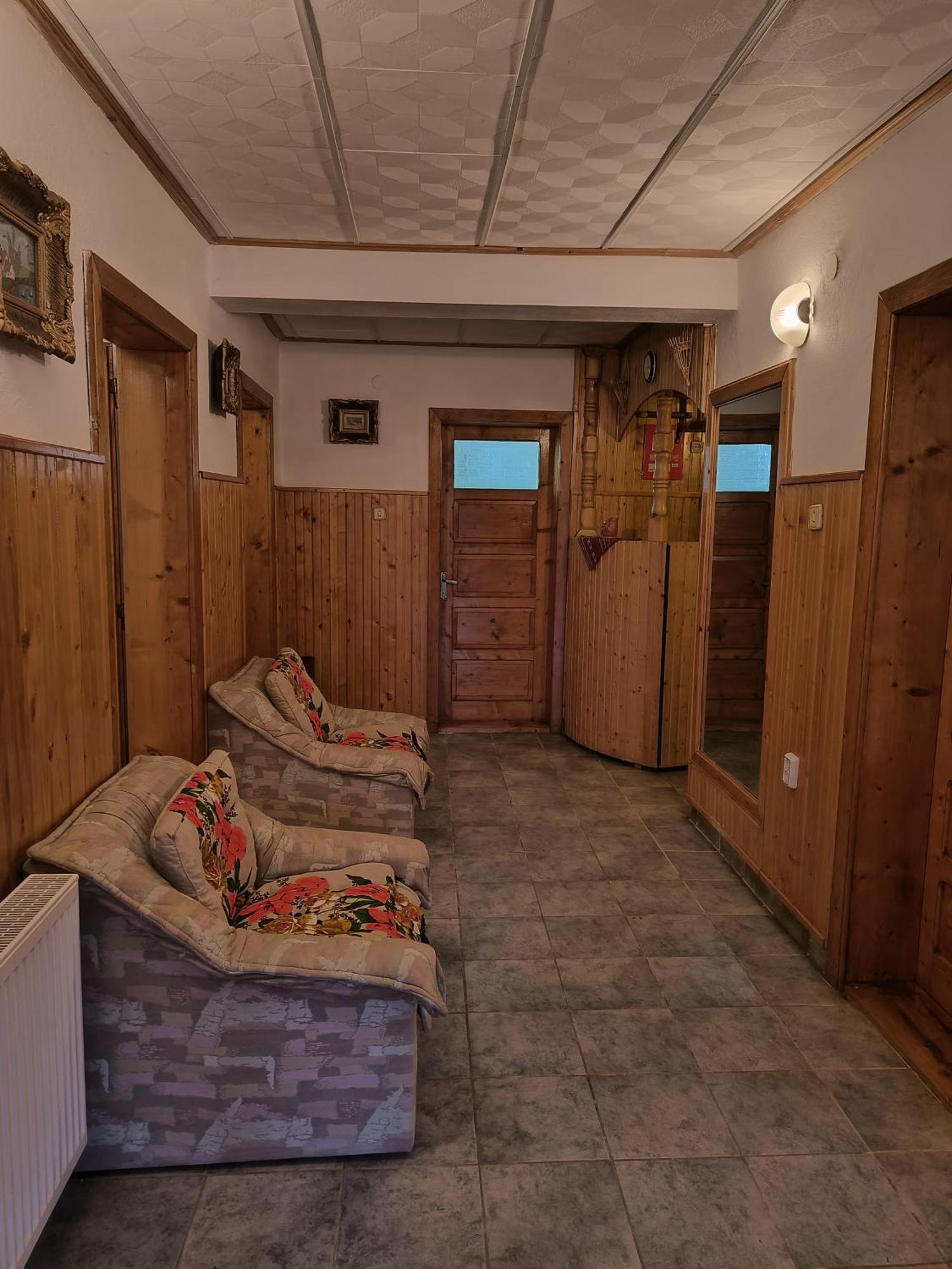 Casa Dintre Meri Poiana Mărului Exteriér fotografie